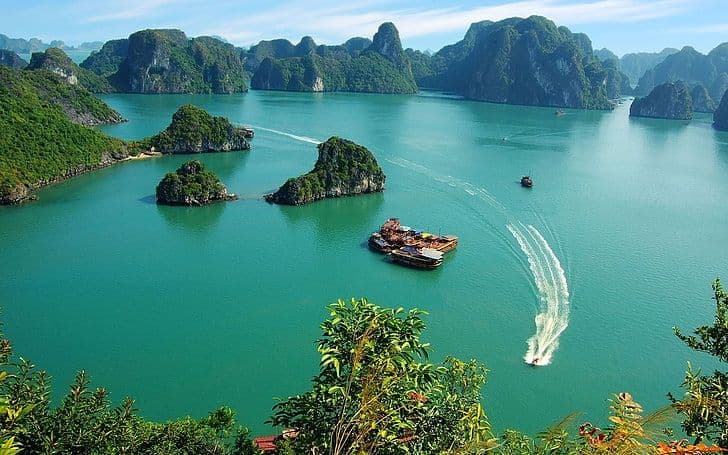 Ha Long Bay & Lan Ha Bay